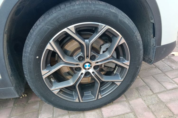 宝马X1 2021款 sDrive25Li 领先型车身外观10