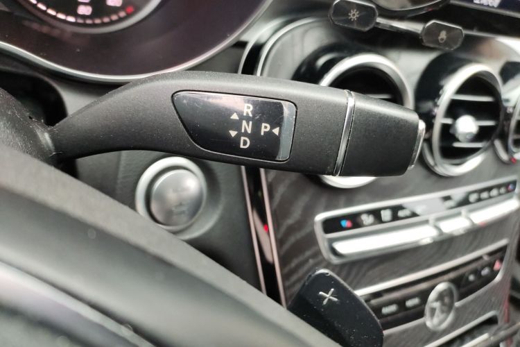 奔驰C级 2016款 C 200 L 运动型中控内饰18