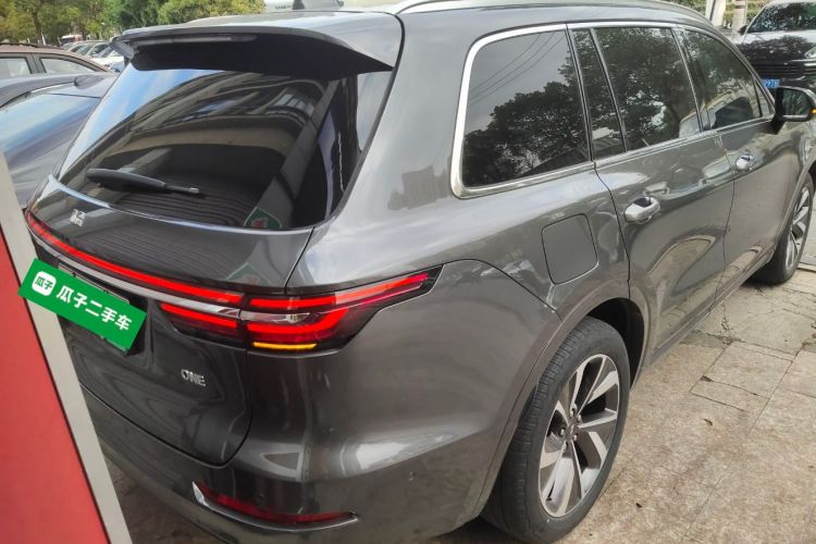 理想汽车 理想ONE 2021款 增程6座版车身外观7