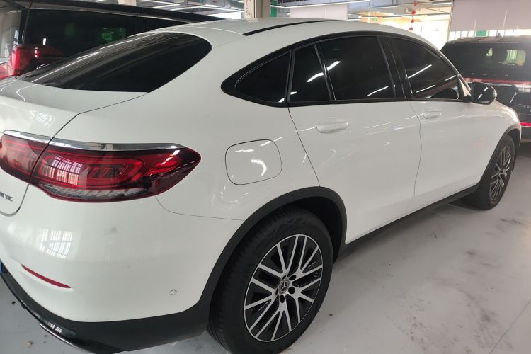 奔驰GLC轿跑 2023款 GLC 260 4MATIC 轿跑SUV车身外观6005