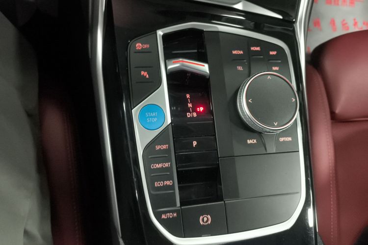 宝马i3 2022款 eDrive 35 L中控内饰18