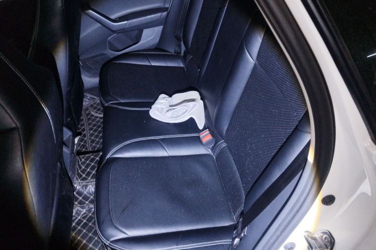 大众 Polo 2023款 Plus 1.5L 自动全景乐享版中控内饰21