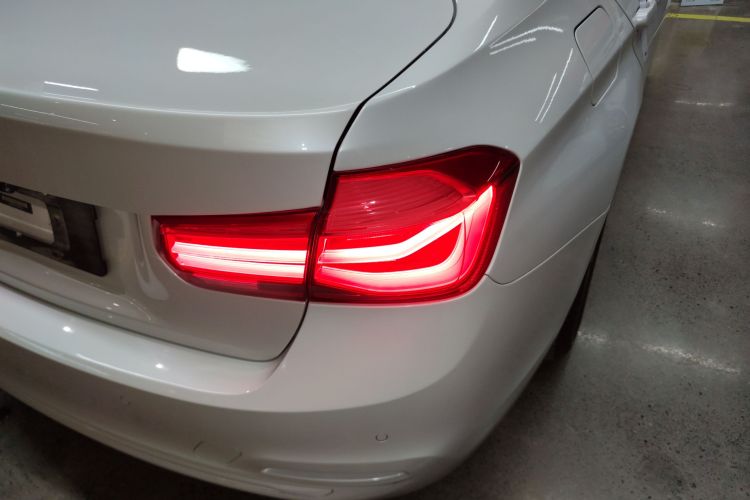 宝马3系 2016款 316i 时尚型车身外观6006