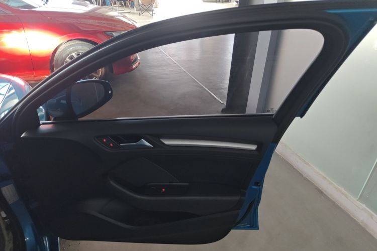 奥迪A3 2016款 Limousine 35 TFSI 进取型中控内饰7002