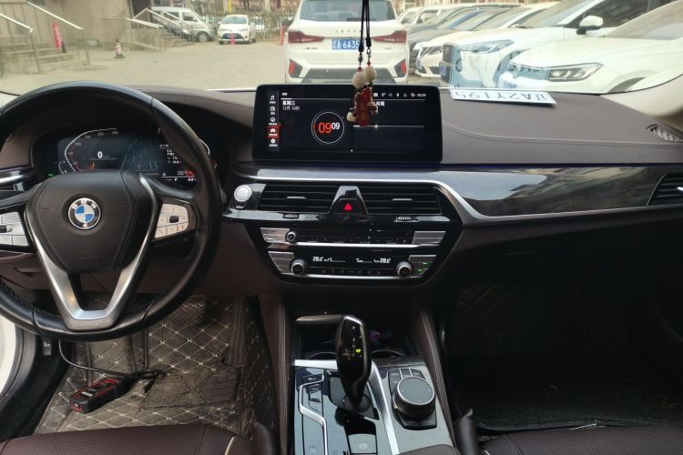 宝马5系 2021款 525Li 豪华套装局部细节16