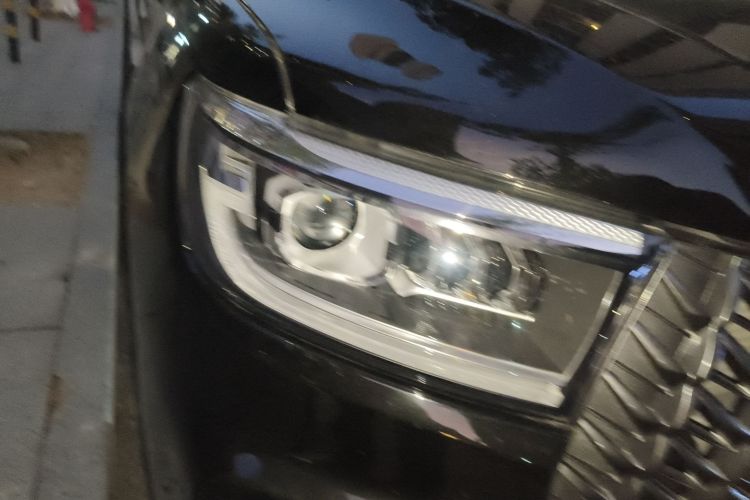 长城 炮 2023款 2.0T商用版自动柴油两驱精英型标箱GW4D20M车身外观8