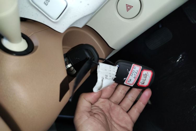 五菱汽车 宏光MINIEV 2024款 第三代 215km 青春版中控内饰11