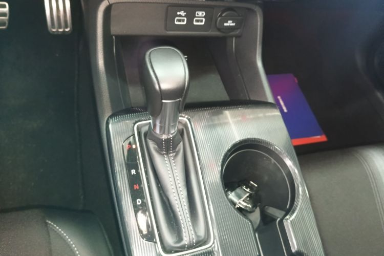 本田 思域 2022款 240TURBO CVT燃动版中控内饰18