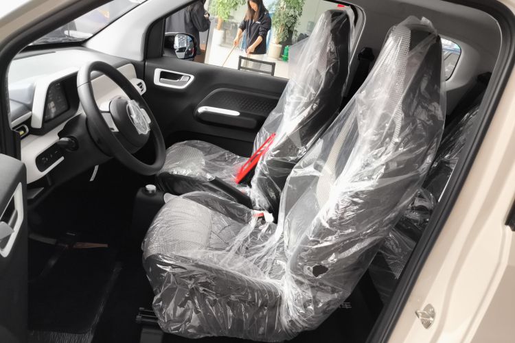 五菱汽车 宏光MINIEV 2024款 第三代 215km 青春版局部细节19