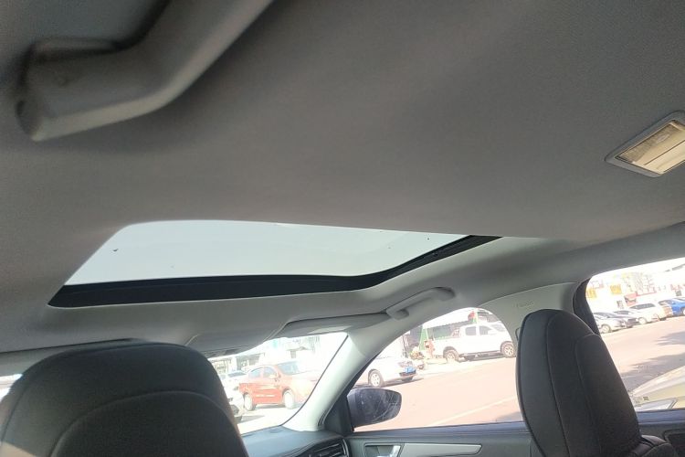 福特 福克斯 2022款 两厢 EcoBoost 180 自动竞速版局部细节22