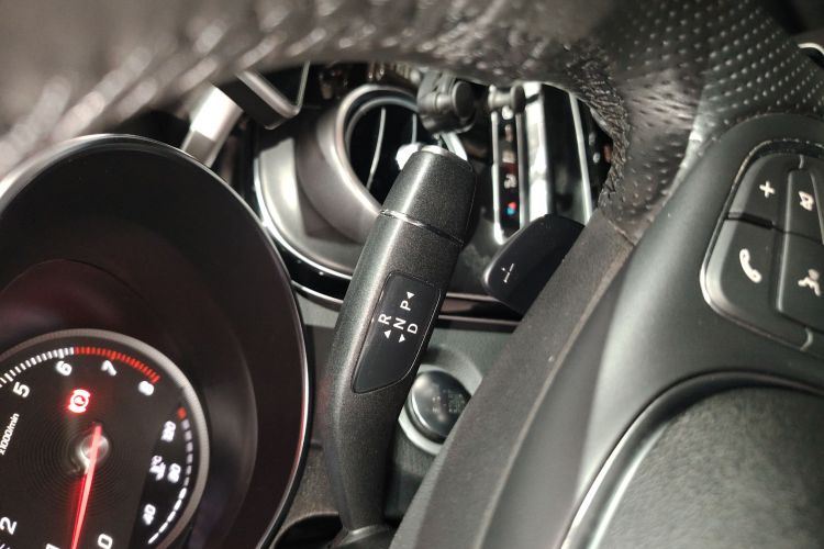 奔驰C级(进口) 2015款 C 200 旅行轿车局部细节18