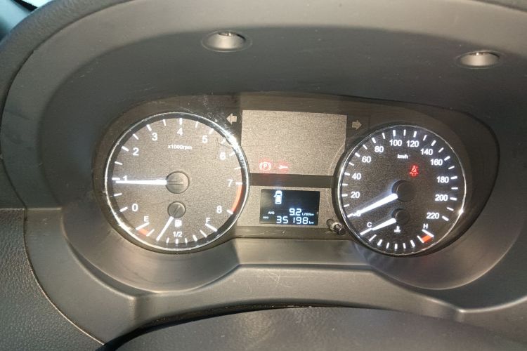 江淮瑞风 瑞风M3 2016款 宜家版 1.6L 豪华智能型局部细节14