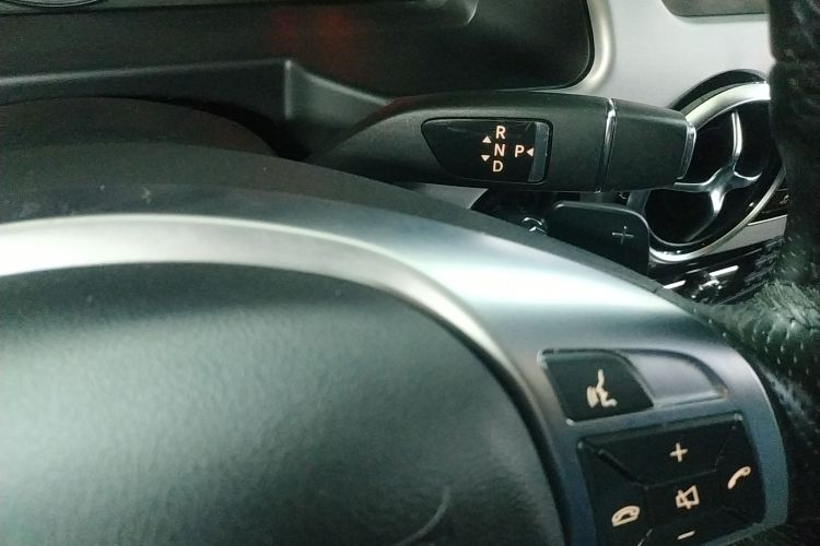 奔驰GLK级 2014款 GLK 200 标准型局部细节18