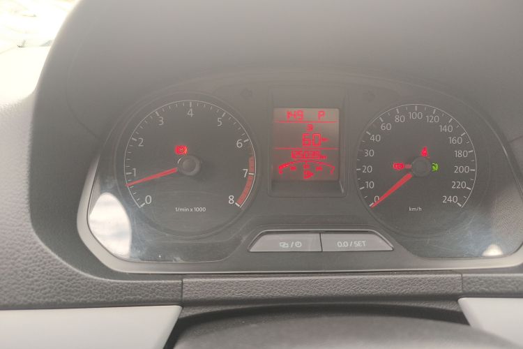 大众 捷达 2015款 1.6L 自动舒适型中控内饰14