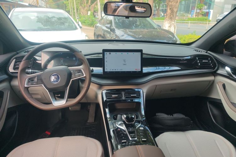 比亚迪 秦PLUS 2024款 荣耀版 DM-i 55KM领先型中控内饰12