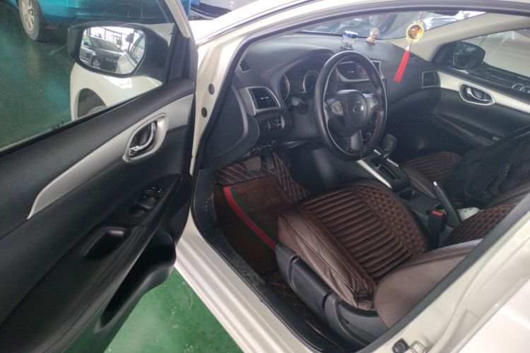 日产 轩逸 2021款 经典 1.6XE CVT舒适版中控内饰7003