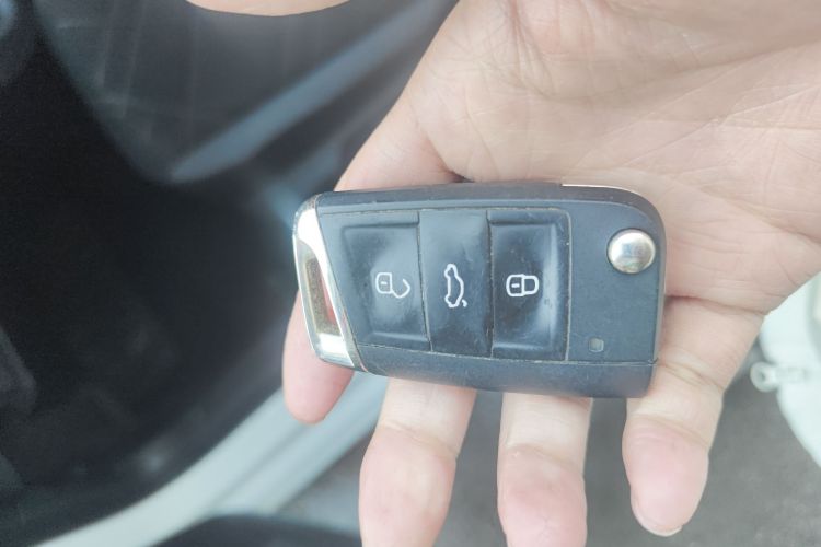 大众 朗逸 2023款 改款 1.5L 自动得逸版中控内饰11