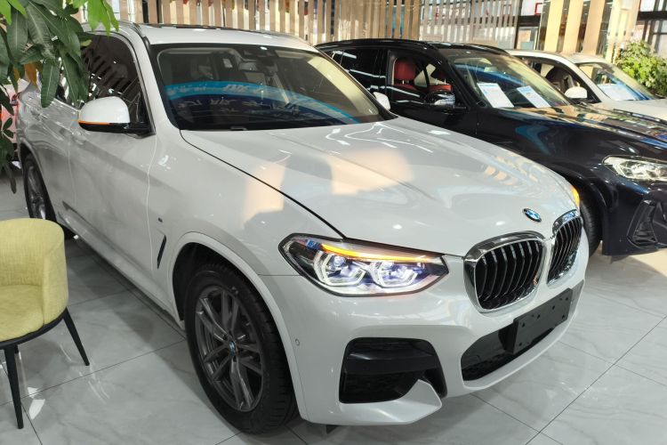 宝马X3 2021款 改款 xDrive28i 豪华套装车身外观3