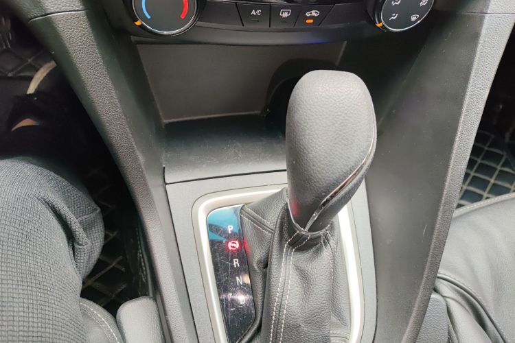 别克 英朗 2018款 18T 自动精英型局部细节18