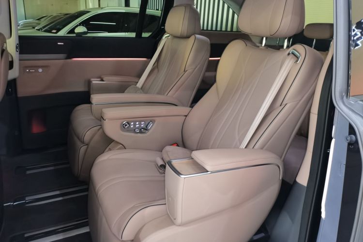 小鹏X9 2025款 740超长续航 Max中控内饰21