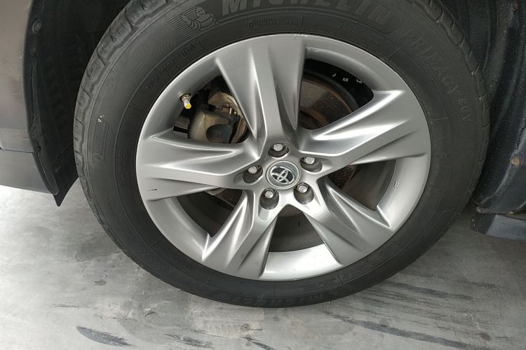 丰田 汉兰达 2015款 2.0T 四驱豪华版 7座车身外观6007