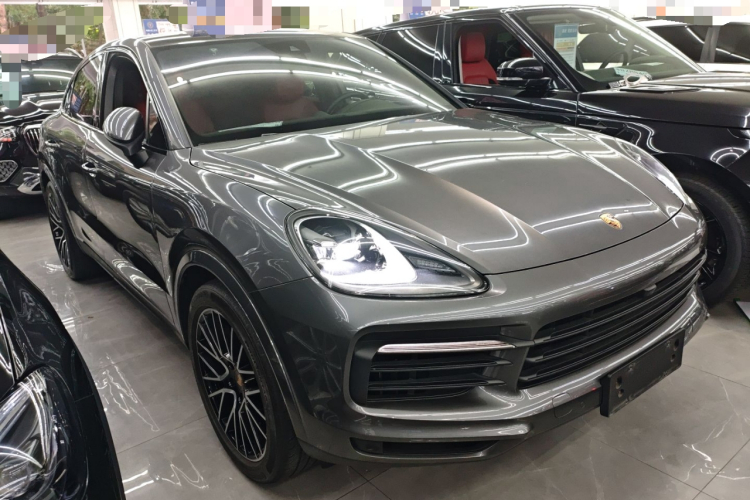 保时捷 2019款 Cayenne 3.0T车身外观3