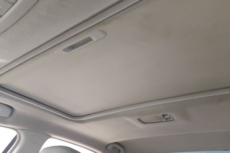 日产 轩逸 2012款 1.6XL 手动豪华版中控内饰22