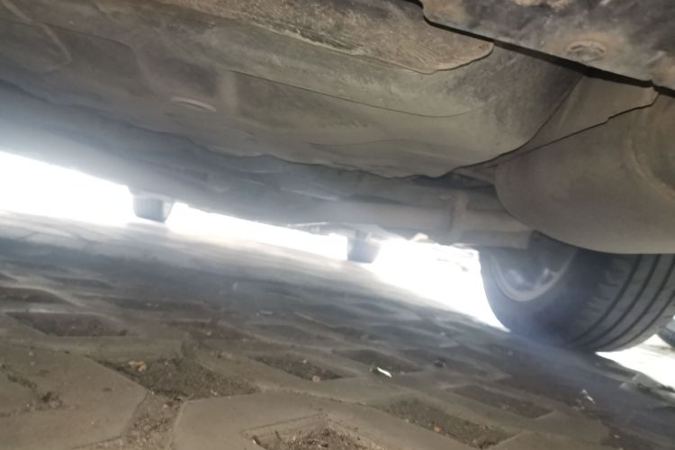 日产 天籁 2011款 公爵 2.5L XV尊雅版局部细节9009