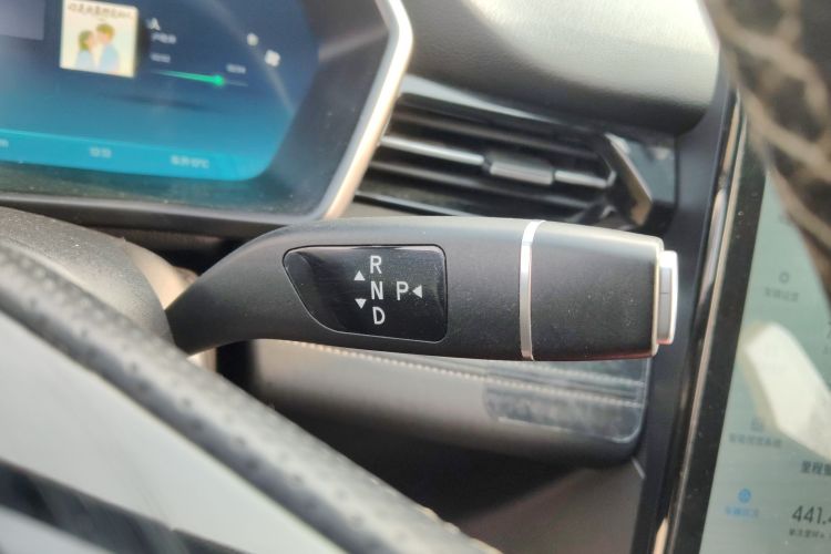 小鹏G3 2019款 智享版中控内饰18