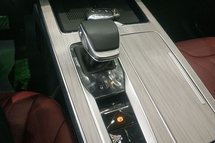 红旗HS5 2025款 2.0T 两驱旗享Pro版局部细节18