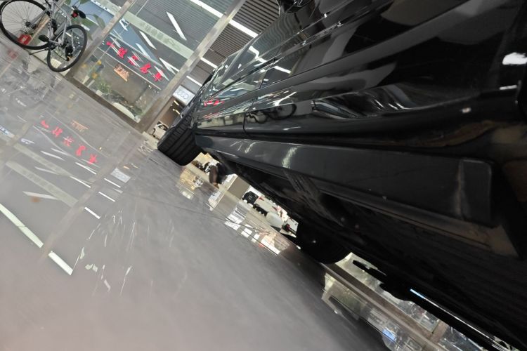 领克09 2021款 2.0T Halo 六座局部细节9002