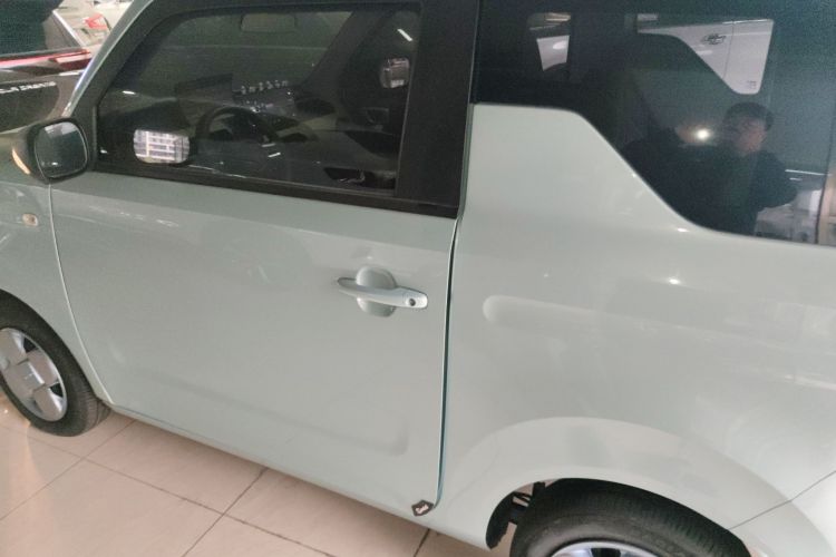 吉利银河 2023款 熊猫mini 200km 耐力熊车身外观4