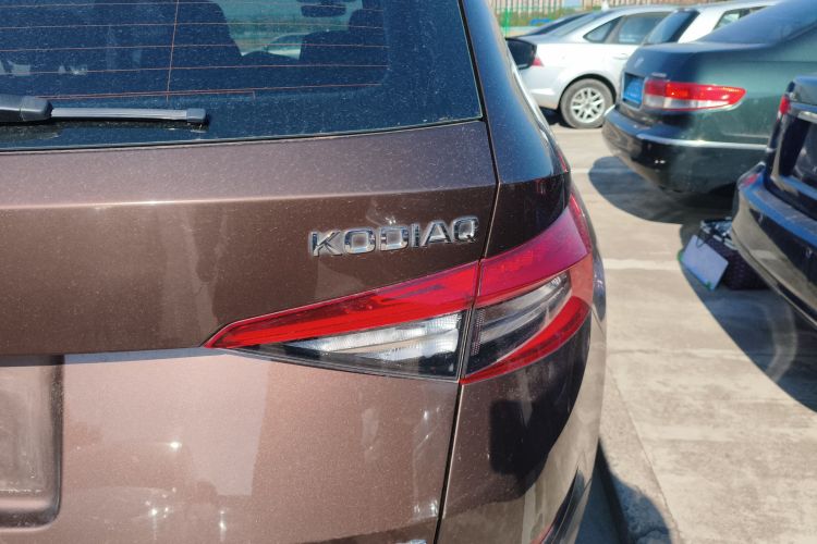 斯柯达 柯迪亚克 2018款 改款 TSI330 7座两驱豪华优享版车身外观6006