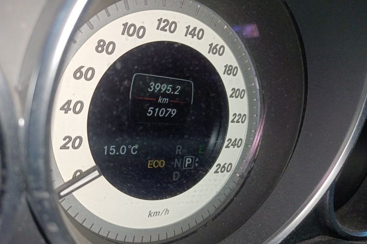 奔驰E级(进口) 2014款 E 200 轿跑版中控内饰15