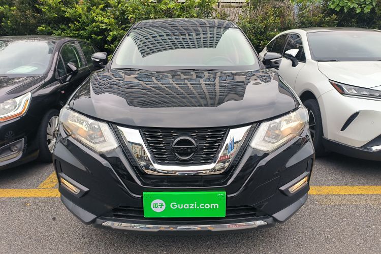 日产 奇骏 2021款 2.0L CVT 2WD XL ITS舒适纪念版车身外观2