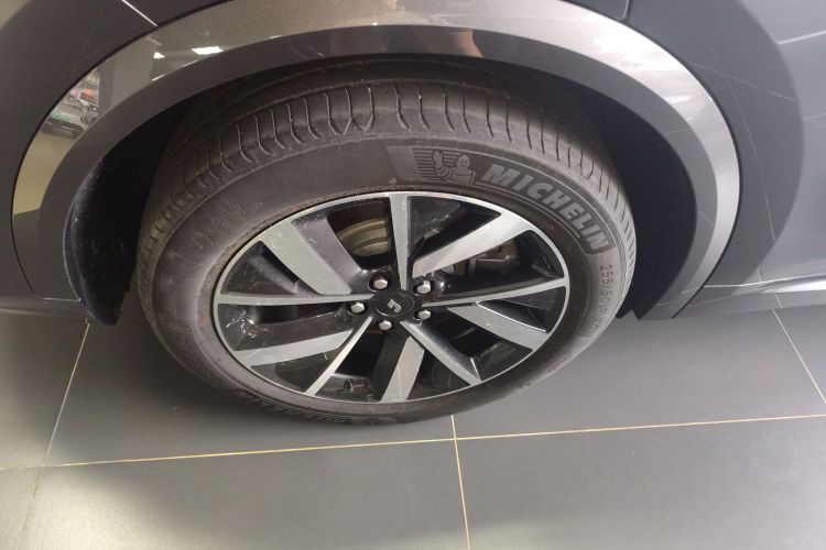 理想汽车 理想L8 2023款 Pro车身外观56