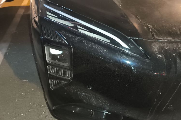 红旗天工08 2025款 565四驱先锋版车身外观8