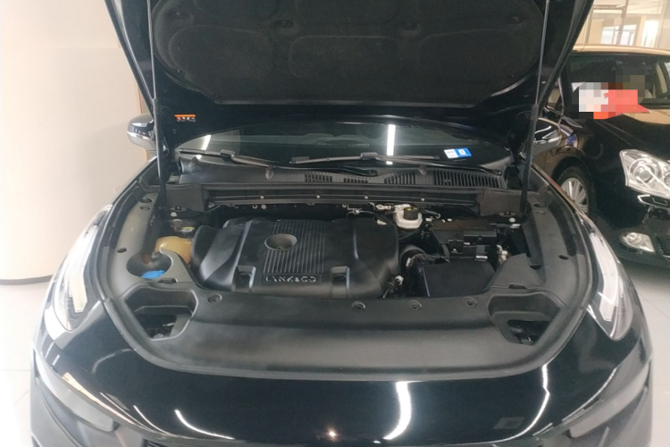 领克03 2021款 2.0TD 自动劲 冠军版机舱底盘24