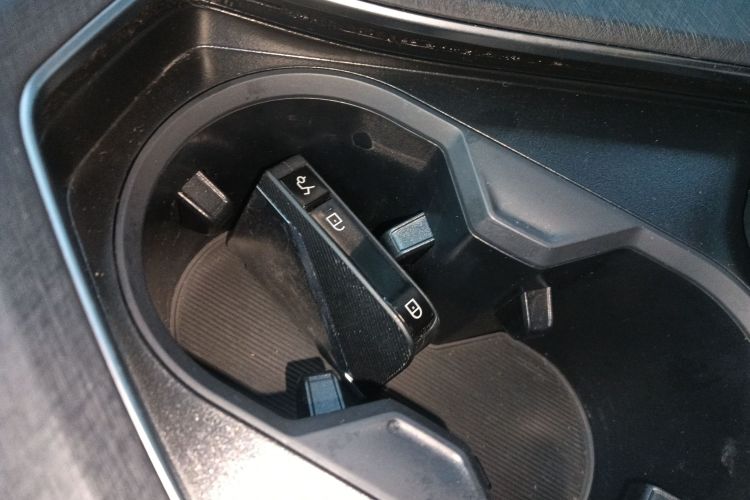 领克01 2021款 2.0TD 两驱耀Pro中控内饰11