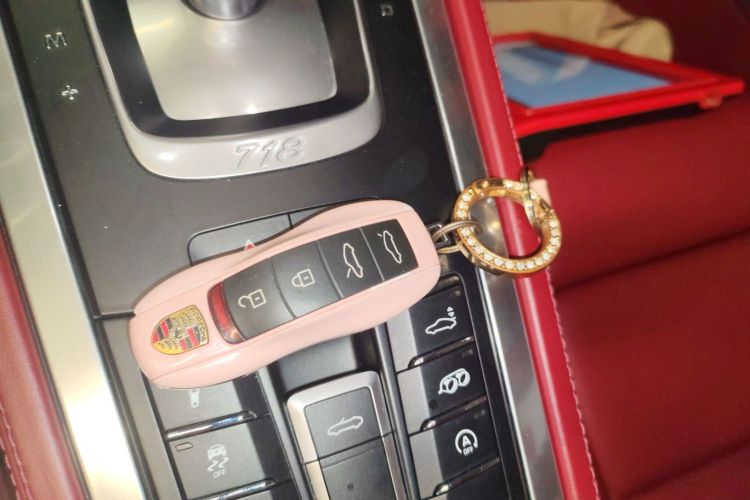 保时捷718 2020款 Boxster 2.0T中控内饰7001