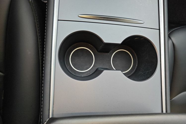 特斯拉 Model 3 2021款 改款 标准续航后驱升级版 3D1中控内饰11