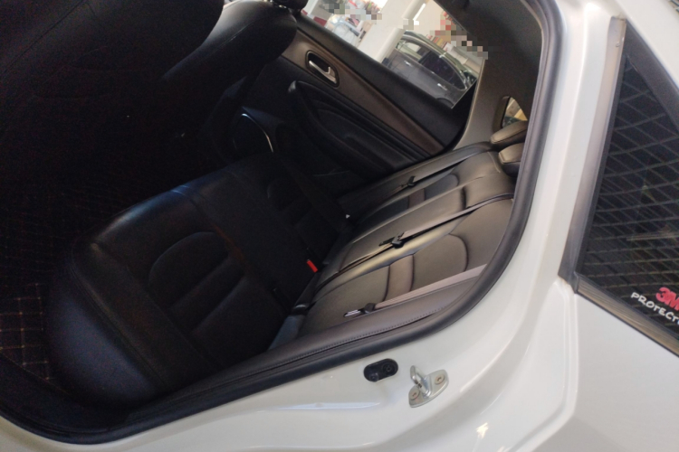 广汽传祺 传祺GA4 2018款 200T 自动尊享版中控内饰21