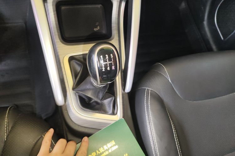 吉利汽车 远景X3 2017款 1.5L 手动精英型局部细节18