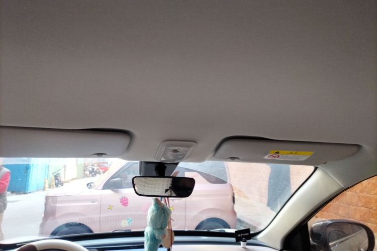 五菱汽车 五菱缤果 2023款 333km 灵犀互联+款中控内饰22