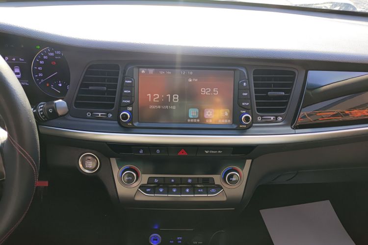 现代 名图 2017款 1.8L 自动智能型GLS 国V中控内饰16