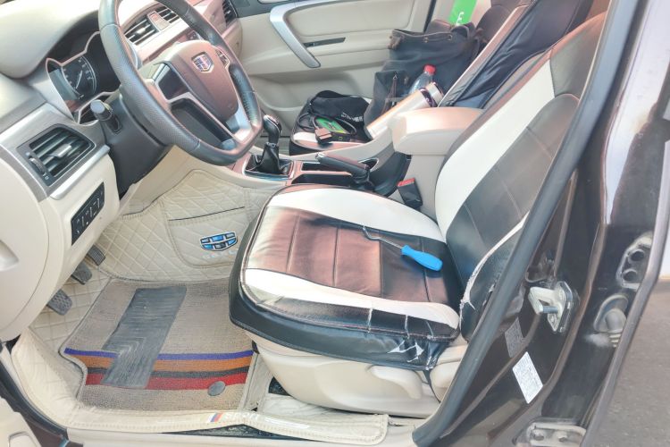 吉利汽车 帝豪 2017款 三厢百万款 1.5L 手动豪华型中控内饰19