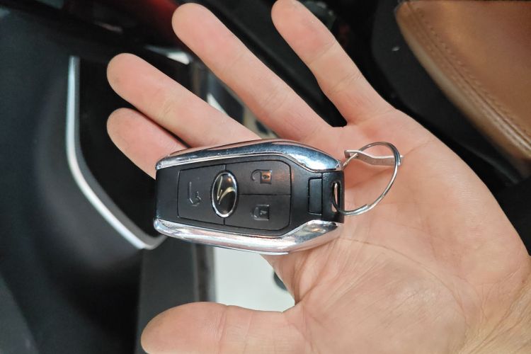 东南DX7 2017款 1.5T 自动豪华型中控内饰11