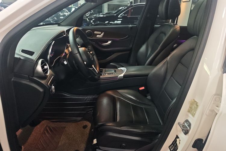 奔驰GLC 2020款 GLC 260 L 4MATIC 豪华型中控内饰19