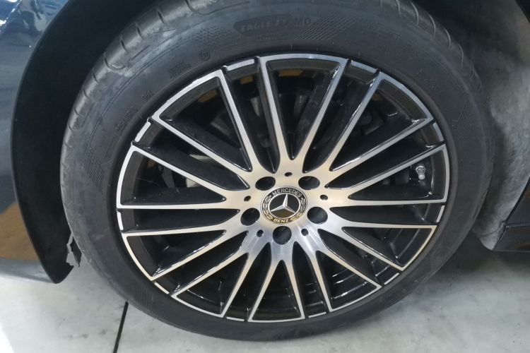 奔驰C级 2024款 C 200 L 运动版车身外观6007