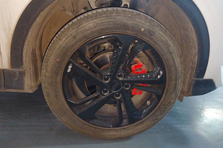 吉利汽车 2023款 缤越COOL 1.5TD DCT冠军版车身外观6008